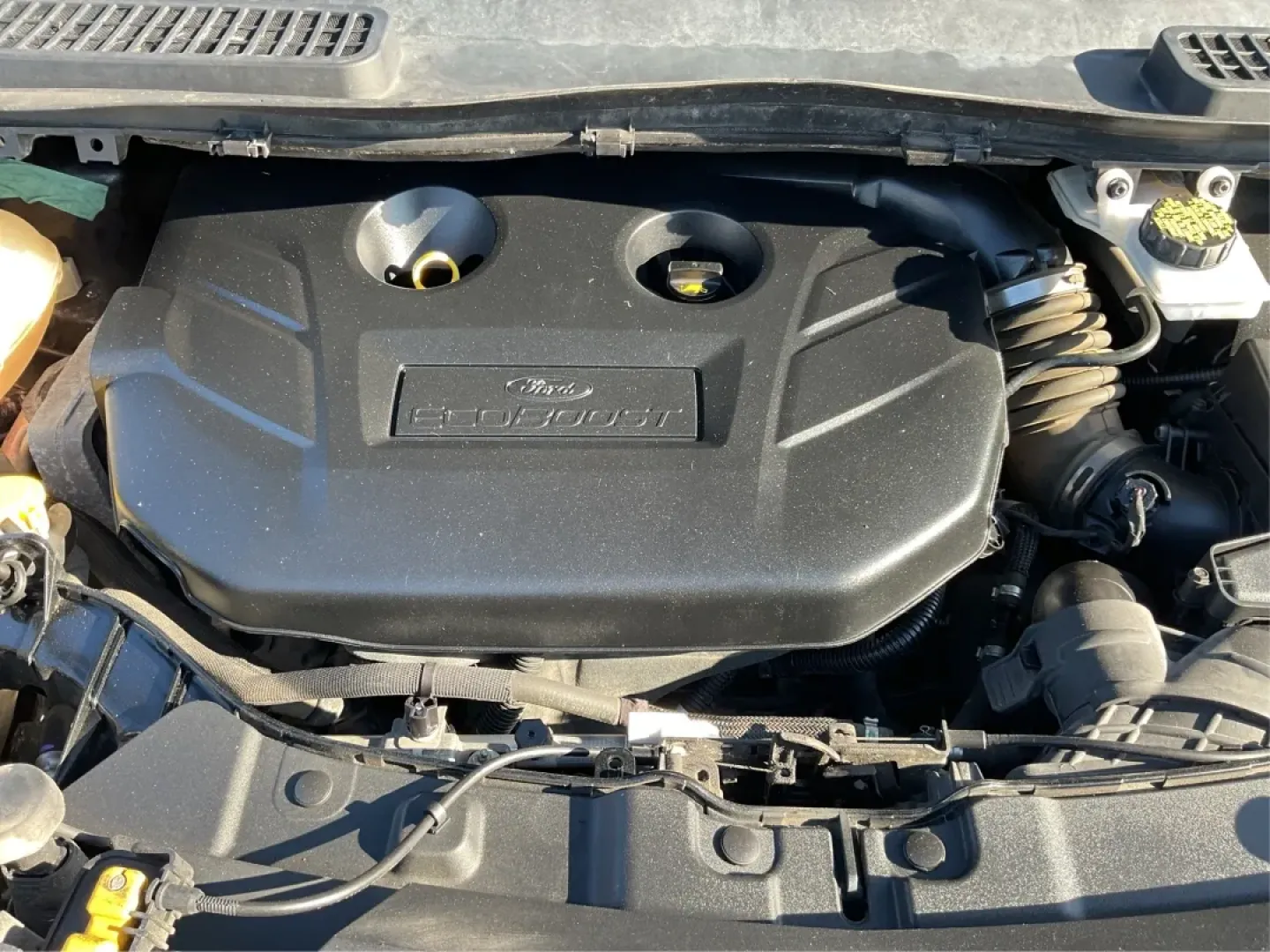 2017 Ford Escape SE 4WD (1FMCU9G93HU) with an 2.0L L4 DOHC 16V engine, 6-Speed Automatic transmission, located at 1184 Kauffman Ave, Fairborn, OH, 45324, (937) 908-9800, 39.807072, -84.030914 - **Adventure Awaits with the 2017 Ford Escape SE 4WD Your Ideal Family SUV!**<br /> <br /> Are you ready to elevate your driving experience? The 2017 Ford Escape SE 4WD is not just a vehicle; it's a lifestyle companion designed for growing families and adventure seekers alike. Whether you're tacklin - Photo#10