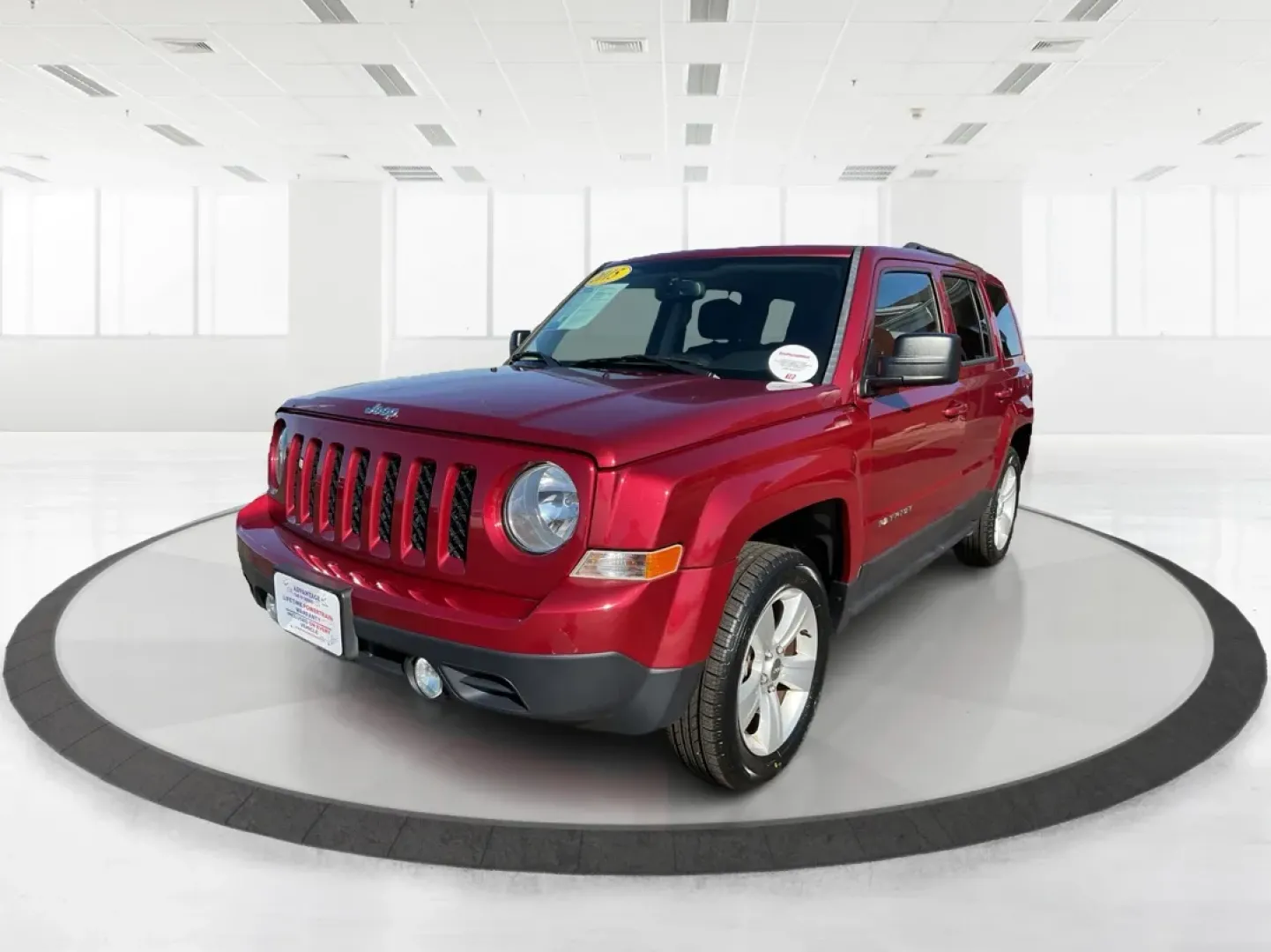 2015 Jeep Patriot Latitude (1C4NJRFB2FD) with an 2.4L I-4 DOHC engine, located at 1951 S Dayton Lakeview Rd., New Carlisle, OH, 45344, (937) 908-9800, 39.890999, -84.050255 - **Adventure Awaits with the 2015 Jeep Patriot Latitude in Fairborn, OH!**<br /> <br /> Are you ready for your next weekend getaway or daily commute? The 2015 Jeep Patriot Latitude is the perfect SUV for those who crave adventure and practicality! With its rugged design and versatile features, this v - Photo#7