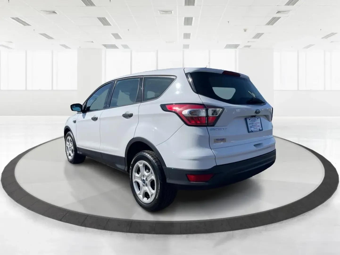 2017 Ford Escape S (1FMCU0F77HU) with an Duratec 2.5L I-4 DOHC engine, located at 1230 East Main St, Xenia, OH, 45385, (937) 908-9800, 39.688026, -83.910172 - **Discover Your Perfect Adventure Partner: 2017 Ford Escape S at Advantage Car and Credit in Fairborn, OH!**<br /> <br /> Are you searching for a dependable vehicle that seamlessly fits into your active lifestyle? Look no further than this 2017 Ford Escape S, designed for adventurers, commuters, and - Photo#4