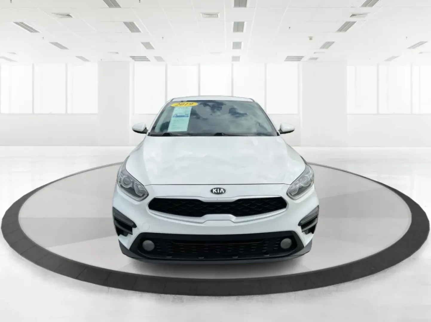 2019 Kia Forte FE (3KPF24AD2KE) with an 2L I-4 DOHC engine, located at 401 Woodman Dr, Riverside, OH, 45431, (937) 908-9800, 39.760899, -84.123421 - **Experience Freedom with the 2019 Kia Forte: Your Ideal Companion for Daily Adventures!**<br /> <br /> Are you looking for a reliable sedan that effortlessly combines style, comfort, and efficiency? Look no further than the 2019 Kia Forte, available now at Advantage Car and Credit in Fairborn, OH. - Photo#7
