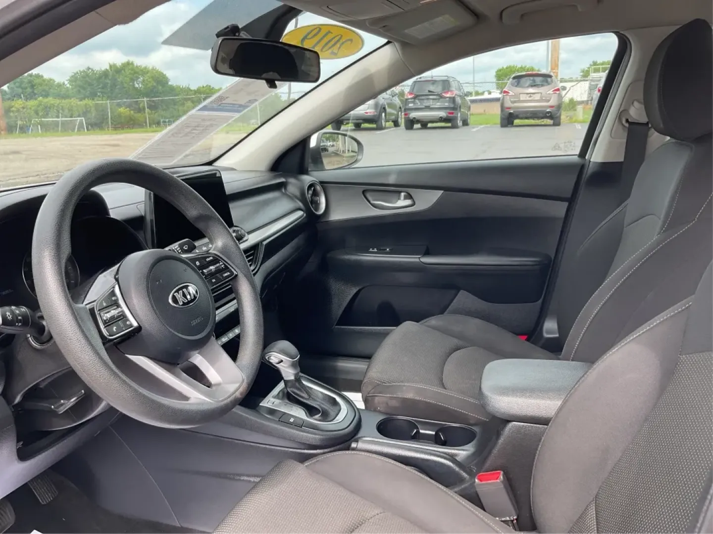 2019 Kia Forte FE (3KPF24AD2KE) with an 2L I-4 DOHC engine, located at 401 Woodman Dr, Riverside, OH, 45431, (937) 908-9800, 39.760899, -84.123421 - **Experience Freedom with the 2019 Kia Forte: Your Ideal Companion for Daily Adventures!**<br /> <br /> Are you looking for a reliable sedan that effortlessly combines style, comfort, and efficiency? Look no further than the 2019 Kia Forte, available now at Advantage Car and Credit in Fairborn, OH. - Photo#9