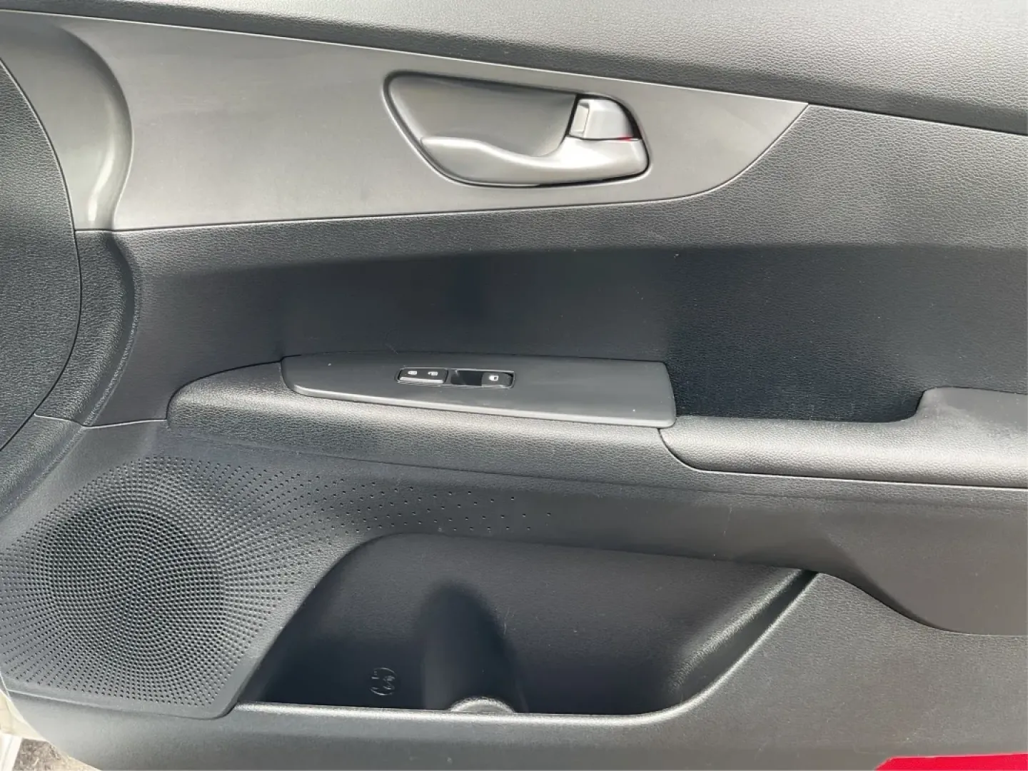 2019 Kia Forte FE (3KPF24AD2KE) with an 2L I-4 DOHC engine, located at 401 Woodman Dr, Riverside, OH, 45431, (937) 908-9800, 39.760899, -84.123421 - **Experience Freedom with the 2019 Kia Forte: Your Ideal Companion for Daily Adventures!**<br /> <br /> Are you looking for a reliable sedan that effortlessly combines style, comfort, and efficiency? Look no further than the 2019 Kia Forte, available now at Advantage Car and Credit in Fairborn, OH. - Photo#18