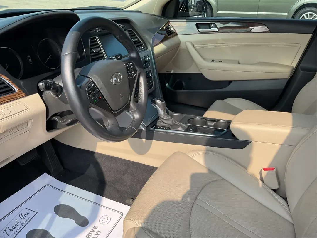 2017 Hyundai Sonata Limited (5NPE34AF4HH) with an 2.4L I-4 gasoline direct injection engine, located at 1230 East Main St, Xenia, OH, 45385, (937) 908-9800, 39.688026, -83.910172 - Are you ready to elevate your daily drive into an adventure? Meet the 2017 Hyundai Sonata Limited, a perfect companion for anyone looking to combine style, comfort, and reliability. Whether you're commuting to work, shuttling the kids to school, or heading out for a weekend getaway, this sedan offer - Photo#9