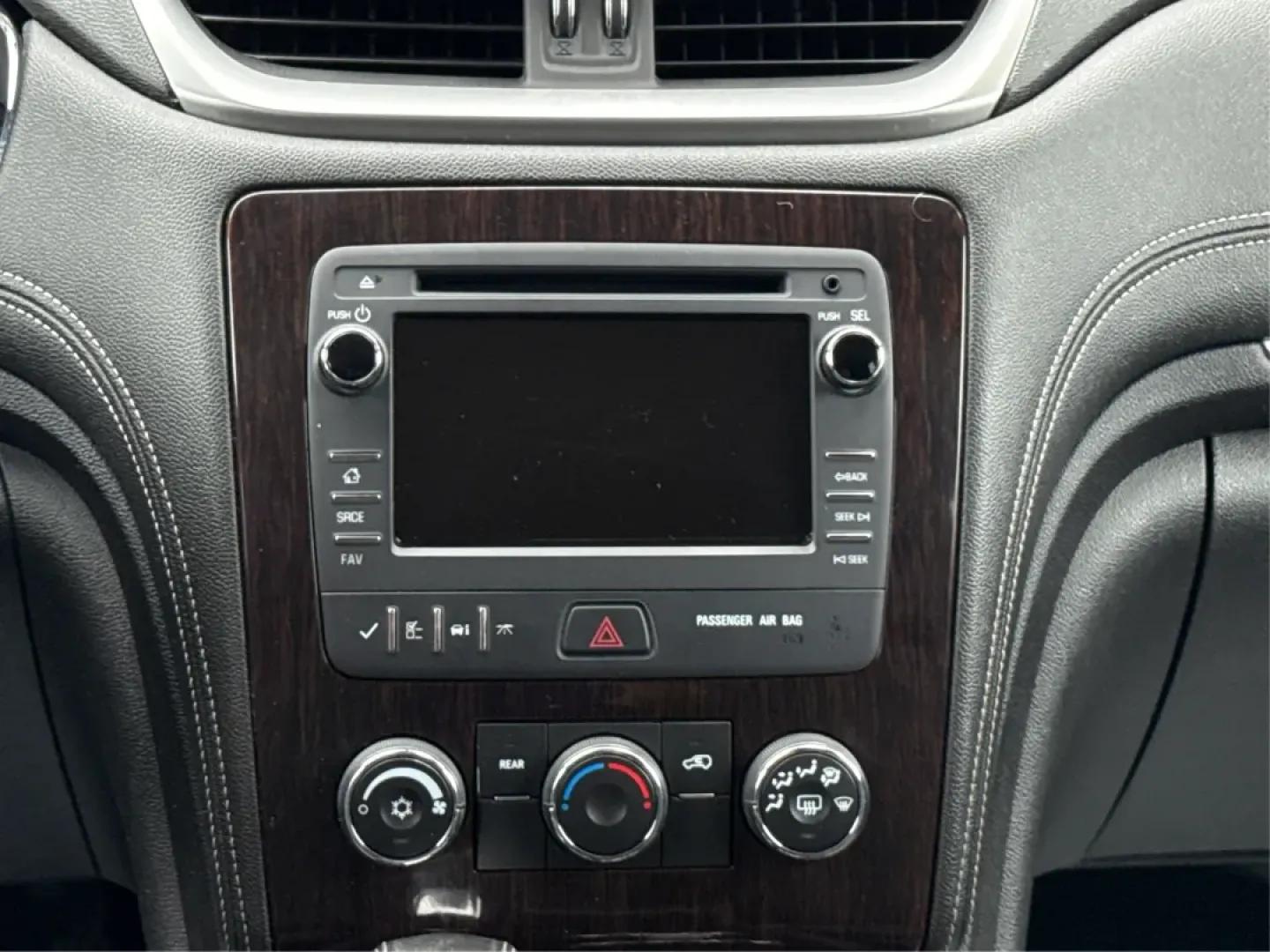 2015 Chevrolet Traverse 1LT (1GNKVGKD4FJ) with an 3.6L V-6 gasoline direct injection engine, located at 1099 N County Rd 25A, Troy, OH, 45373, (937) 908-9800, 40.057079, -84.212883 - **Unleash Adventure with the 2015 Chevrolet Traverse at Advantage Car and Credit - Troy!**<br /> <br /> Are you ready to elevate your family adventures or tackle your daily commute with confidence and style? The 2015 Chevrolet Traverse, with its robust features and spacious design, is perfect for gr - Photo#13