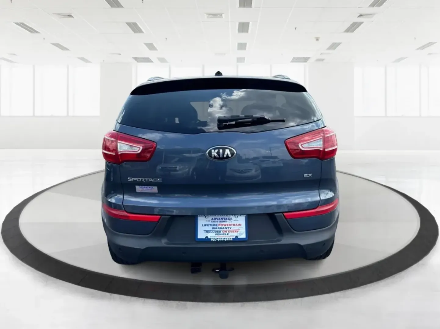 2013 Kia Sportage EX (KNDPCCA25D7) with an 2.4L I-4 DOHC engine, located at 1099 N County Rd 25A, Troy, OH, 45373, (937) 908-9800, 40.057079, -84.212883 - **Elevate Your Adventures with the 2013 Kia Sportage EX - Perfect for Every Journey!**<br /> <br /> Are you ready to take your daily commutes and weekend getaways to the next level? Look no further than this 2013 Kia Sportage EX, available now at Advantage Car and Credit in Fairborn, OH. This versat - Photo#3