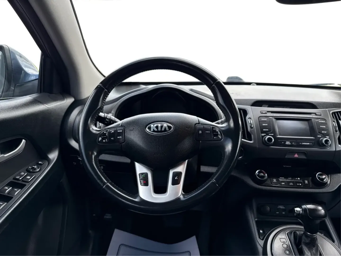 2013 Kia Sportage EX (KNDPCCA25D7) with an 2.4L I-4 DOHC engine, located at 1099 N County Rd 25A, Troy, OH, 45373, (937) 908-9800, 40.057079, -84.212883 - **Elevate Your Adventures with the 2013 Kia Sportage EX - Perfect for Every Journey!**<br /> <br /> Are you ready to take your daily commutes and weekend getaways to the next level? Look no further than this 2013 Kia Sportage EX, available now at Advantage Car and Credit in Fairborn, OH. This versat - Photo#21