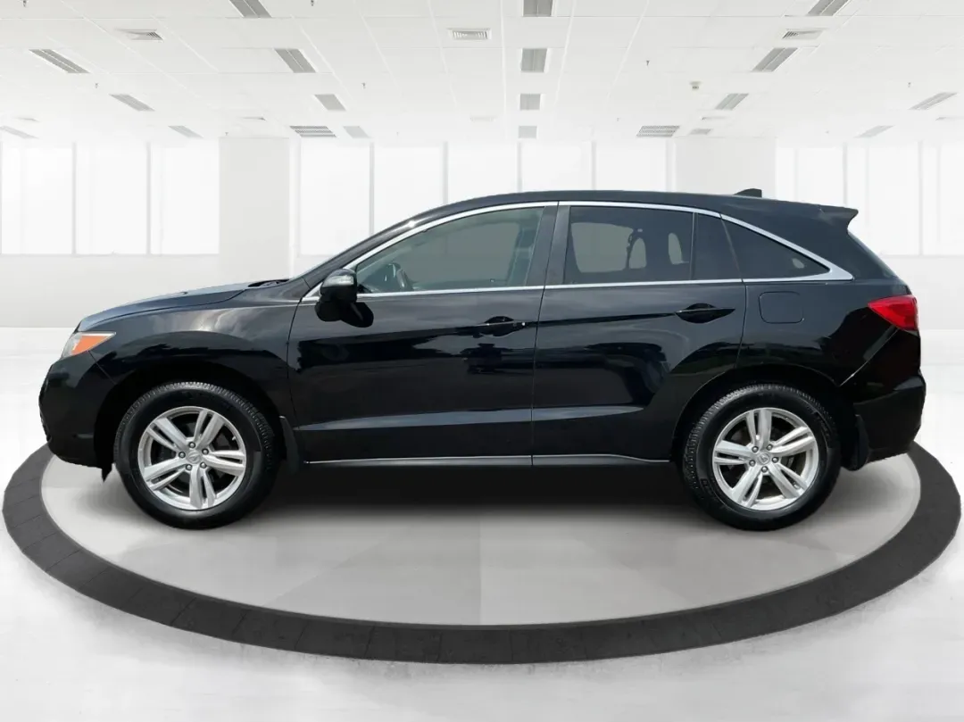 2014 Acura RDX Base (5J8TB3H39EL) with an Other engine, located at 880 E. National Road, Vandalia, OH, 45377, (937) 908-9800, 39.891918, -84.183594 - Unleash the perfect blend of comfort and versatility with the 2014 Acura RDX, a crossover that caters to both your daily grind and weekend adventures. Whether you're a growing family seeking spaciousness, a commuter looking for reliability, or a weekend warrior ready for road trips, this vehicle has - Photo#5