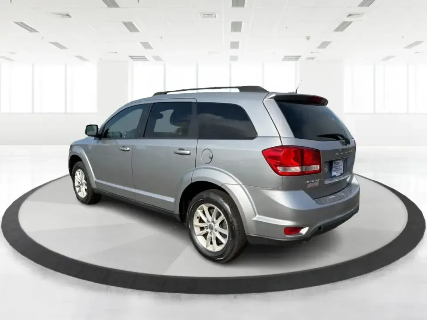 2015 Billet Silver Metallic CC Dodge Journey SXT (3C4PDCBG3FT) with an 3.6L V6 DOHC 24V engine, 6-Speed Automatic transmission, located at 1099 N County Rd 25A, Troy, OH, 45373, (937) 908-9800, 40.057079, -84.212883 - Pack up the kids, cue up a road-trip playlist, and point the GPS toward your next weekend getaway-this 2015 Dodge Journey SXT is the kind of roomy, comfortable SUV that fits real life in West Central Ohio. Whether you're commuting up I75, running errands along N County Rd 25A, or heading toward down- Photo#4
