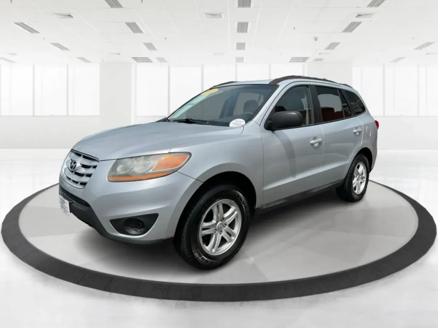 2010 Hyundai Santa Fe GLS (5NMSG3AB3AH) with an 2.4L I-4 DOHC engine, located at 1099 N County Rd 25A, Troy, OH, 45373, (937) 908-9800, 40.057079, -84.212883 - ### Discover Your Next Adventure with the 2010 Hyundai Santa Fe GLS at Advantage Car and Credit!<br /> <br /> Are you looking for a dependable vehicle that can comfortably accommodate your growing family or offer you a reliable partner for weekend adventures? Look no further than this stunning **201 - Photo#8