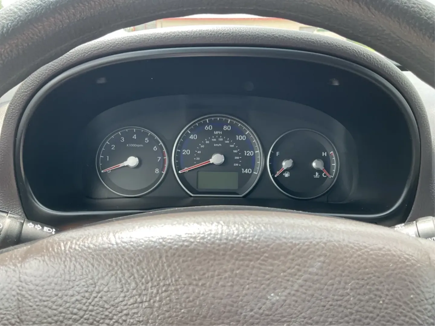 2010 Hyundai Santa Fe GLS (5NMSG3AB3AH) with an 2.4L I-4 DOHC engine, located at 1099 N County Rd 25A, Troy, OH, 45373, (937) 908-9800, 40.057079, -84.212883 - ### Discover Your Next Adventure with the 2010 Hyundai Santa Fe GLS at Advantage Car and Credit!<br /> <br /> Are you looking for a dependable vehicle that can comfortably accommodate your growing family or offer you a reliable partner for weekend adventures? Look no further than this stunning **201 - Photo#15