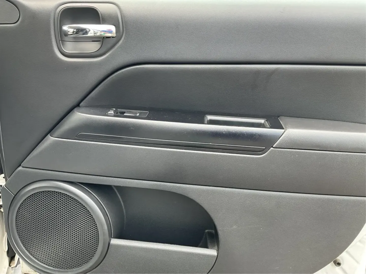 2017 Jeep Patriot Sport FWD (1C4NJPBA4HD) with an Other engine, located at 8750 N County Rd 25A, Piqua, OH, 45356, (937) 908-9800, 40.164391, -84.232513 - Are you ready to elevate your adventures with a versatile SUV that suits both your daily commute and weekend getaways? Look no further than this stunning **2017 Jeep Patriot Sport FWD**, available at **Advantage Car and Credit**, your premier **Buy Here Pay Here dealership** located at **1184 Kauffm - Photo#18