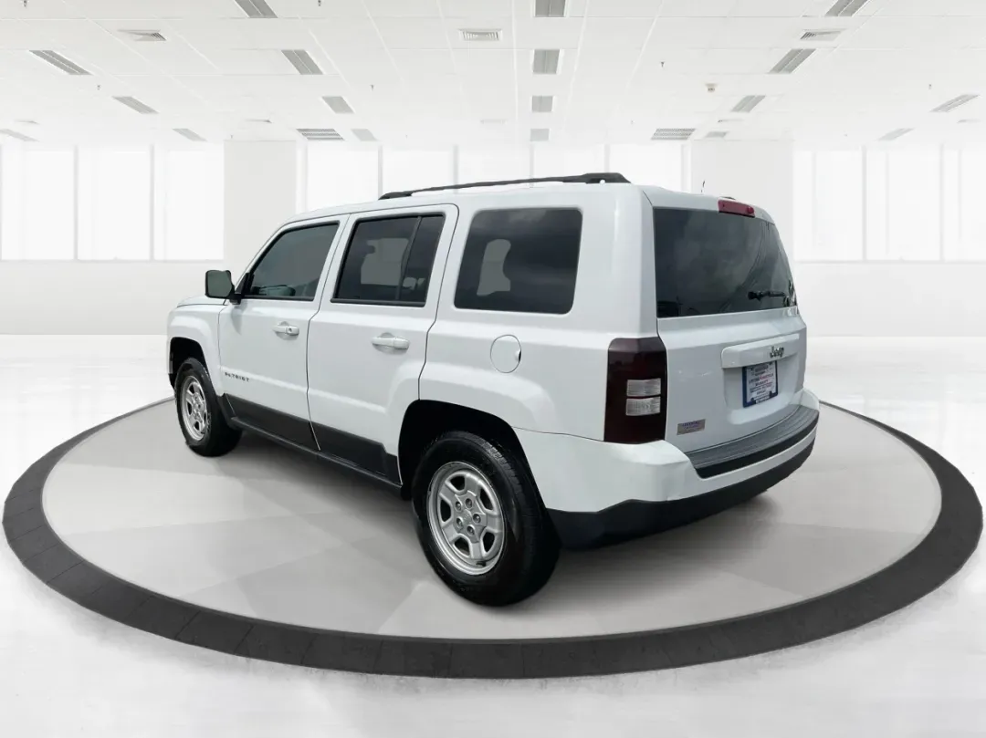 2017 Jeep Patriot Sport FWD (1C4NJPBA4HD) with an Other engine, located at 4508 South Dixie Dr, Moraine, OH, 45439, (937) 908-9800, 39.689976, -84.218452 - Are you ready to elevate your adventures with a versatile SUV that suits both your daily commute and weekend getaways? Look no further than this stunning **2017 Jeep Patriot Sport FWD**, available at **Advantage Car and Credit**, your premier **Buy Here Pay Here dealership** located at **1184 Kauffm - Photo#4