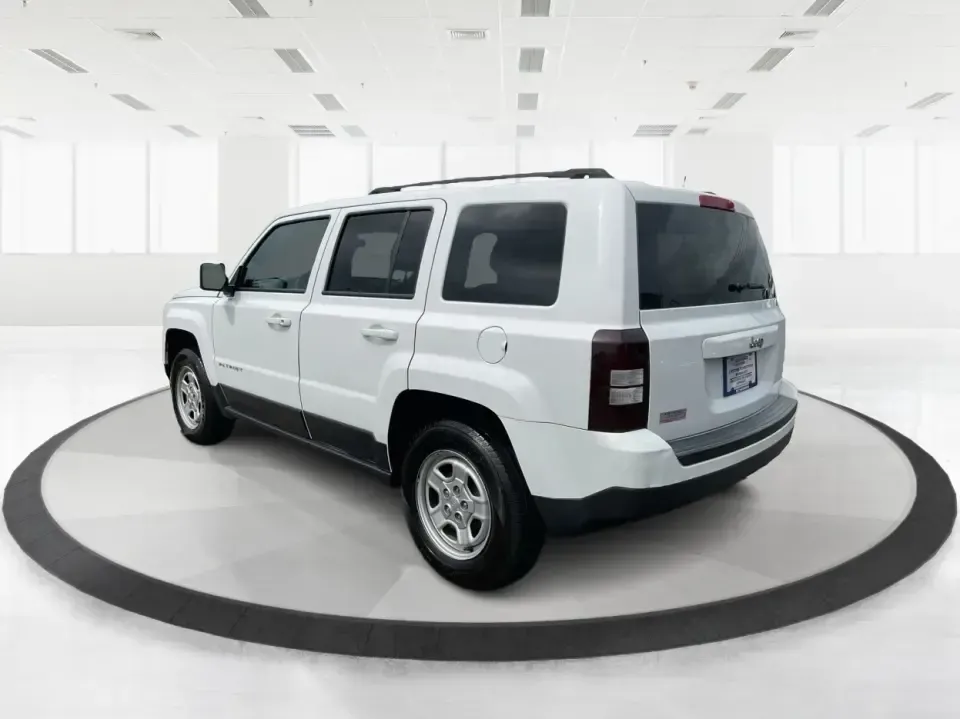 2017 Jeep Patriot Sport FWD (1C4NJPBA4HD) with an 2.0L L4 DOHC 16V engine, Continuously Variable Transmission (CVT) transmission, located at 4508 South Dixie Dr, Moraine, OH, 45439, (937) 908-9800, 39.689976, -84.218452 - Are you ready to elevate your adventures with a versatile SUV that suits both your daily commute and weekend getaways? Look no further than this stunning **2017 Jeep Patriot Sport FWD**, available at **Advantage Car and Credit**, your premier **Buy Here Pay Here dealership** located at **1184 Kauffm - Photo#4