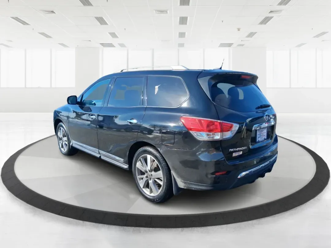 2013 Super Black Nissan Pathfinder Platinum 4WD (5N1AR2MMXDC) with an 3.5L V6 DOHC 24V engine, Continuously Variable Transmission transmission, located at 401 Woodman Dr, Riverside, OH, 45431, (937) 908-9800, 39.760899, -84.123421 - Picture your next weekend: the kids loaded up for a day at the National Museum of the U.S. Air Force, a cooler in the back for a picnic at Riverscape MetroPark, and plenty of room for friends or gear-without feeling cramped on I675 or Route 35. This 2013 Nissan Pathfinder Platinum 4WD is built for r - Photo#3