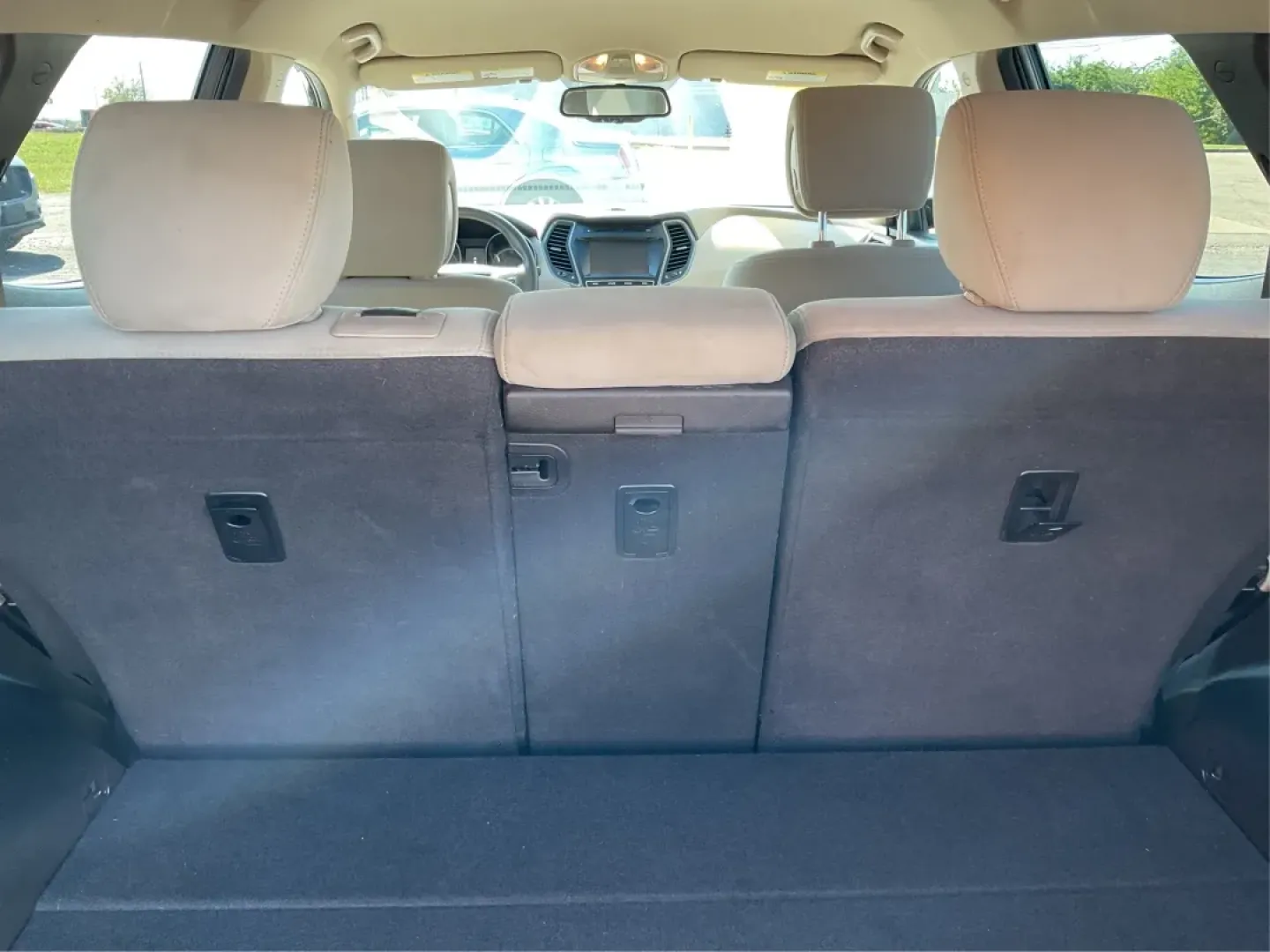 2017 Marlin Blue Hyundai Santa Fe Sport 2.4 FWD (5NMZU3LB6HH) with an 2.4L L4 DOHC 16V engine, 6-Speed Automatic transmission, located at 4508 South Dixie Dr, Moraine, OH, 45439, (937) 908-9800, 39.689976, -84.218452 - **Explore Adventure with the 2017 Hyundai Santa Fe - Perfect for Families and Weekend Warriors!**<br /> <br /> Are you in search of a versatile SUV that can handle everything from family road trips to daily commutes? Look no further! The 2017 Hyundai Santa Fe, featuring a stunning Marlin Blue exteri - Photo#12