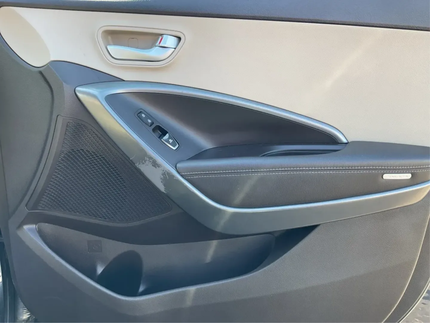 2017 Marlin Blue Hyundai Santa Fe Sport 2.4 FWD (5NMZU3LB6HH) with an 2.4L L4 DOHC 16V engine, 6-Speed Automatic transmission, located at 4508 South Dixie Dr, Moraine, OH, 45439, (937) 908-9800, 39.689976, -84.218452 - **Explore Adventure with the 2017 Hyundai Santa Fe - Perfect for Families and Weekend Warriors!**<br /> <br /> Are you in search of a versatile SUV that can handle everything from family road trips to daily commutes? Look no further! The 2017 Hyundai Santa Fe, featuring a stunning Marlin Blue exteri - Photo#19