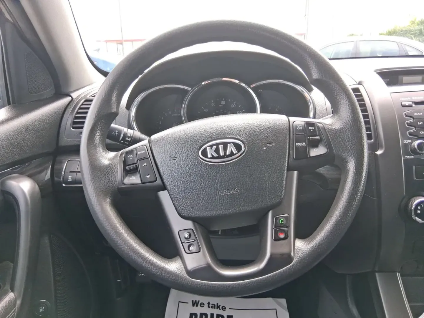 2013 Baltic Blue Kia Sorento LX 4WD (5XYKTCA69DG) with an 2.4L L4 DOHC 16V engine, 6-Speed Automatic transmission, located at 1184 Kauffman Ave, Fairborn, OH, 45324, (937) 908-9800, 39.807072, -84.030914 - **Adventure Awaits with the 2013 Kia Sorento LX 4WD at Advantage Car and Credit - Fairborn!**<br /> <br /> Are you ready to elevate your family adventures or make your daily commute incredibly comfortable? Look no further than this spacious and versatile 2013 Kia Sorento LX 4WD, perfect for growing - Photo#16