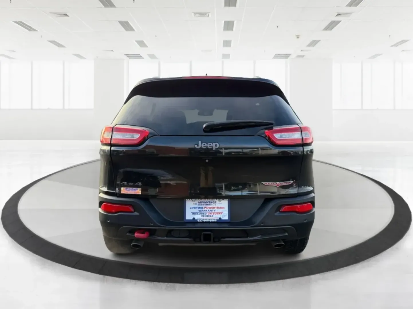 2014 Brilliant Black Crystal P Jeep Cherokee Trailhawk 4WD (1C4PJMBS4EW) with an 3.2L V6 DOHC 24V engine, 9-Speed Automatic transmission, located at 4508 South Dixie Dr, Moraine, OH, 45439, (937) 908-9800, 39.689976, -84.218452 - **Explore New Horizons with the 2014 Jeep Cherokee Trailhawk Your Adventure Awaits!**<br /> <br /> Looking for a vehicle that can keep up with your adventurous spirit while still being suitable for everyday life? Look no further than the 2014 Jeep Cherokee Trailhawk! This capable crossover SUV is p - Photo#3