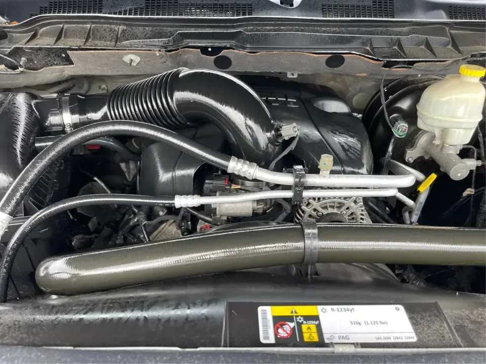 2015 Ram 1500 Laramie Crew Cab SWB 4WD (1C6RR7NT7FS) with an 5.7L V8 OHV 16V engine, 8-Speed Automatic transmission, located at 880 E. National Road, Vandalia, OH, 45377, (937) 908-9800, 39.891918, -84.183594 - **Unlock Your Weekend Adventures with the 2015 Ram 1500 Laramie Crew Cab 4WD at Jamestown Auto Sales!**<br /> <br /> Are you ready to elevate your lifestyle with a vehicle that combines power, comfort, and versatility? Look no further than this 2015 Ram 1500 Laramie Crew Cab SWB, the ultimate truck - Photo#11