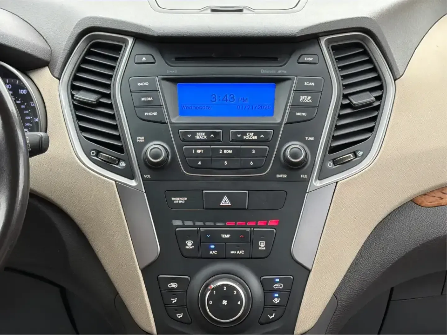 2013 Hyundai Santa Fe Sport 2.4 AWD (5XYZUDLB7DG) with an 2.4L L4 DOHC 16V engine, 6-Speed Automatic transmission, located at 401 Woodman Dr, Riverside, OH, 45431, (937) 908-9800, 39.760899, -84.123421 - **Experience the Freedom of Adventure with the 2013 Hyundai Santa Fe Sport AWD at Advantage Car and Credit - Riverside!**<br /> <br /> Are you ready to elevate your family's adventures or tackle your daily commutes with style and comfort? The 2013 Hyundai Santa Fe Sport 2.4 AWD is the perfect vehicl - Photo#13