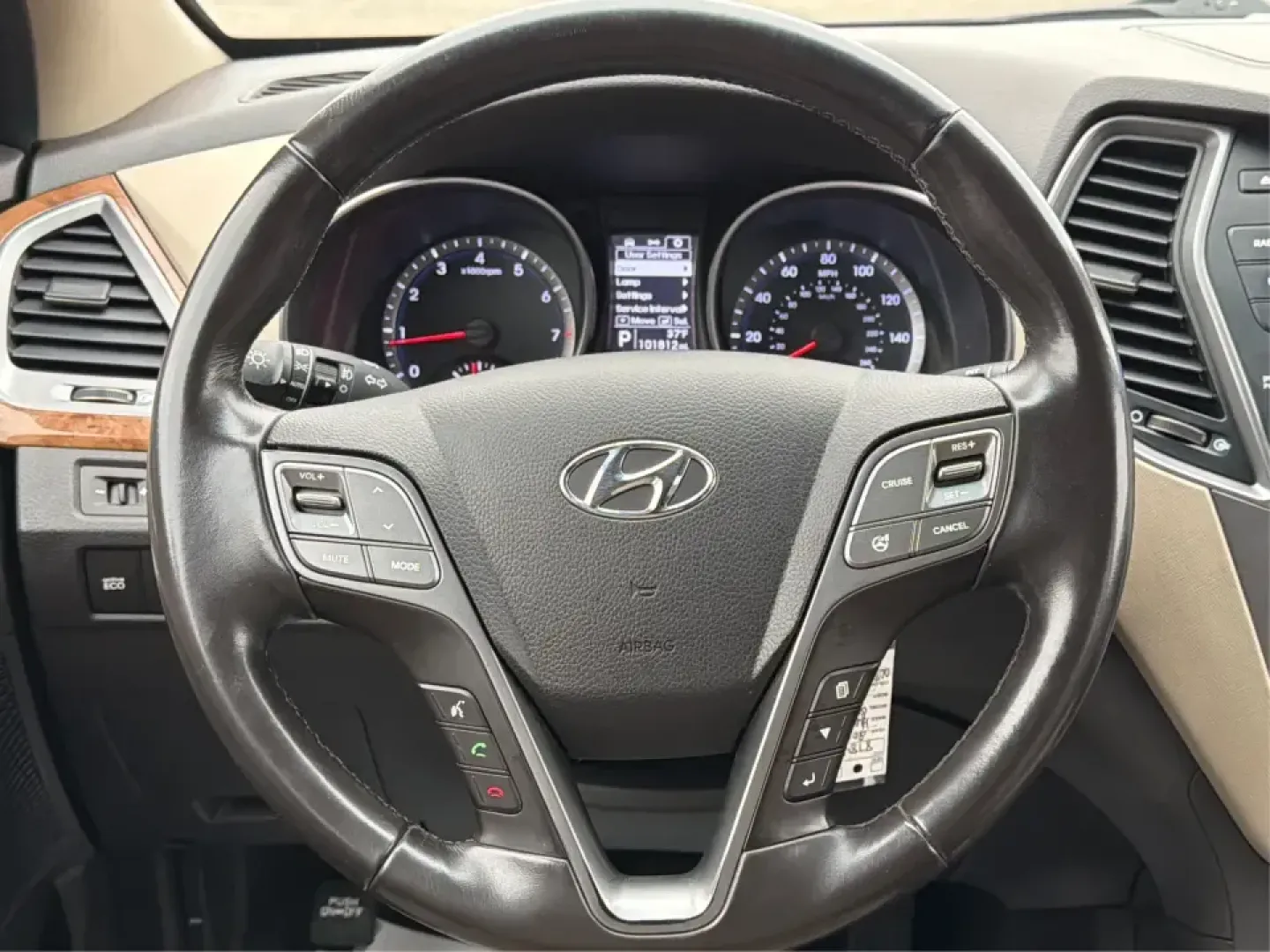 2013 Hyundai Santa Fe Sport 2.4 AWD (5XYZUDLB7DG) with an 2.4L L4 DOHC 16V engine, 6-Speed Automatic transmission, located at 401 Woodman Dr, Riverside, OH, 45431, (937) 908-9800, 39.760899, -84.123421 - **Experience the Freedom of Adventure with the 2013 Hyundai Santa Fe Sport AWD at Advantage Car and Credit - Riverside!**<br /> <br /> Are you ready to elevate your family's adventures or tackle your daily commutes with style and comfort? The 2013 Hyundai Santa Fe Sport 2.4 AWD is the perfect vehicl - Photo#16