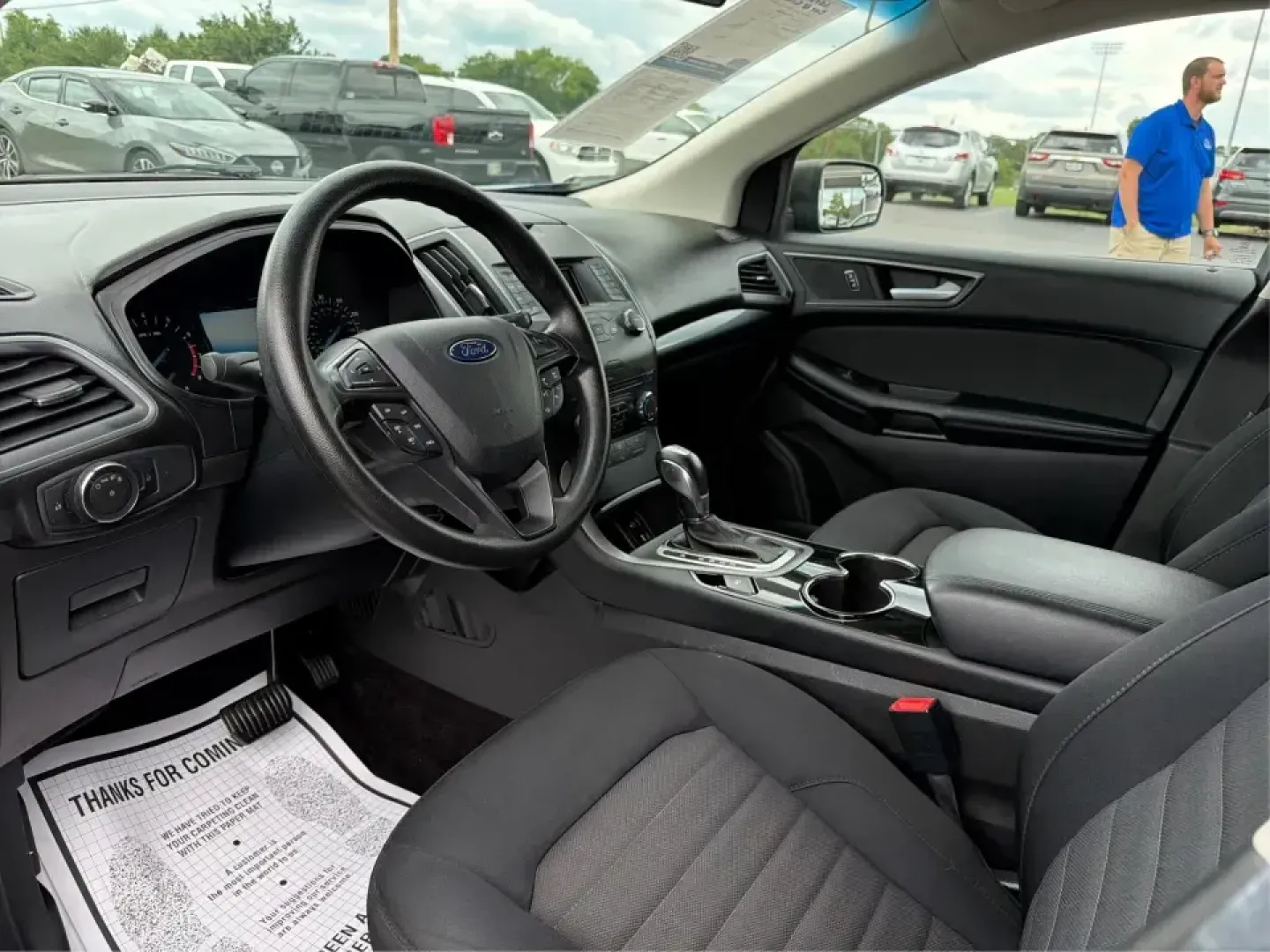 2015 Ford Edge SE FWD (2FMTK3G98FB) with an 2.0L L4 DOHC 16V engine, 6-Speed Automatic transmission, located at 401 Woodman Dr, Riverside, OH, 45431, (937) 908-9800, 39.760899, -84.123421 - Need an SUV that fits real life in the Miami Valley-school drop-offs, a steady commute down I75, and weekend errands that somehow turn into a full cargo load? This 2015 Ford Edge SE FWD is built for everyday versatility, with comfortable seating for five, a roomy cabin, and practical tech that helps- Photo#9