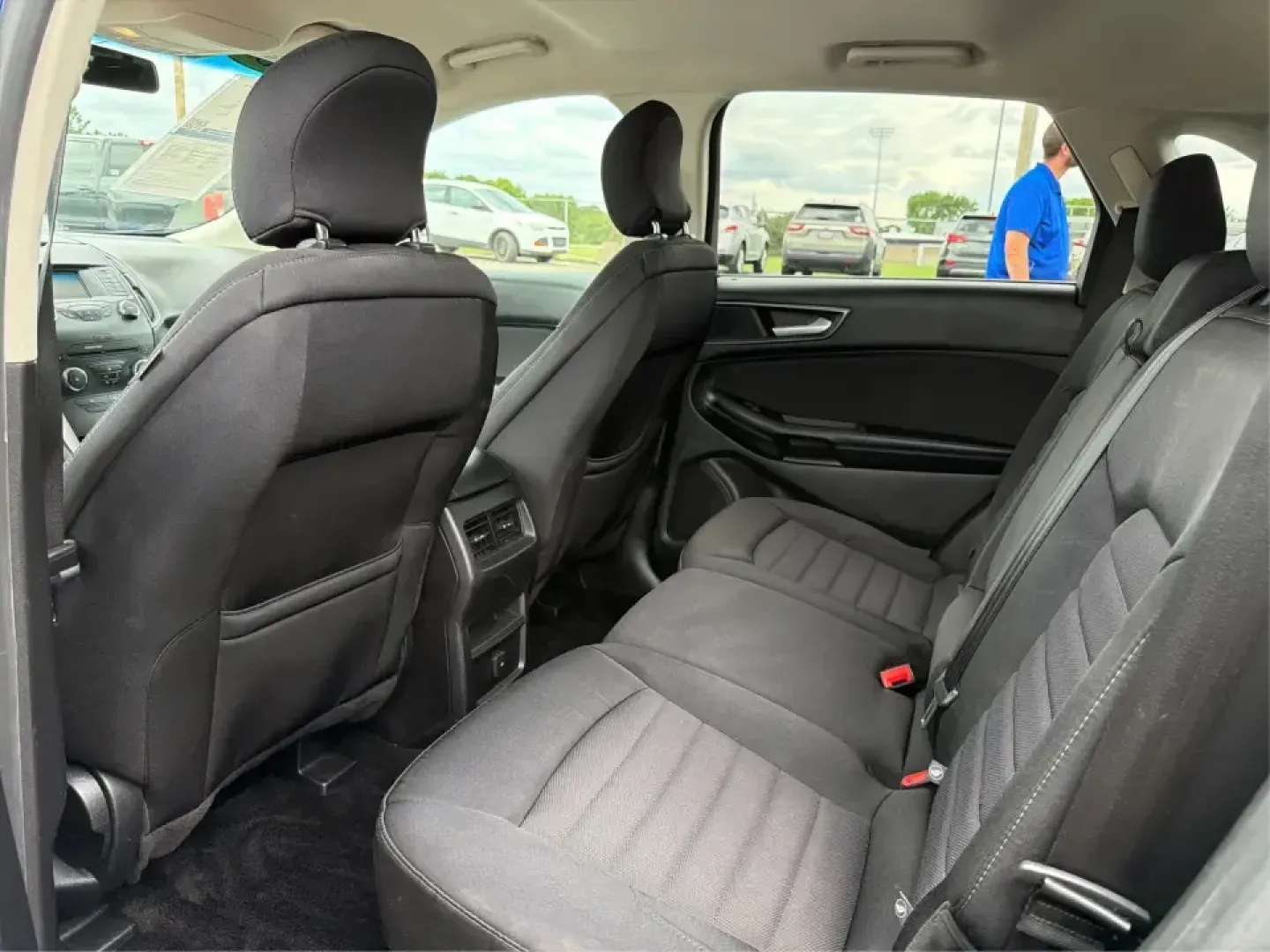 2015 Ford Edge SE FWD (2FMTK3G98FB) with an 2.0L L4 DOHC 16V engine, 6-Speed Automatic transmission, located at 401 Woodman Dr, Riverside, OH, 45431, (937) 908-9800, 39.760899, -84.123421 - Need an SUV that fits real life in the Miami Valley-school drop-offs, a steady commute down I75, and weekend errands that somehow turn into a full cargo load? This 2015 Ford Edge SE FWD is built for everyday versatility, with comfortable seating for five, a roomy cabin, and practical tech that helps- Photo#10