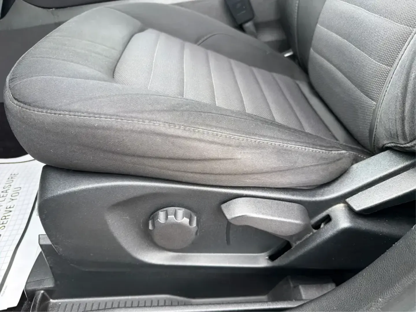2015 Ford Edge SE FWD (2FMTK3G98FB) with an 2.0L L4 DOHC 16V engine, 6-Speed Automatic transmission, located at 401 Woodman Dr, Riverside, OH, 45431, (937) 908-9800, 39.760899, -84.123421 - Need an SUV that fits real life in the Miami Valley-school drop-offs, a steady commute down I75, and weekend errands that somehow turn into a full cargo load? This 2015 Ford Edge SE FWD is built for everyday versatility, with comfortable seating for five, a roomy cabin, and practical tech that helps- Photo#18