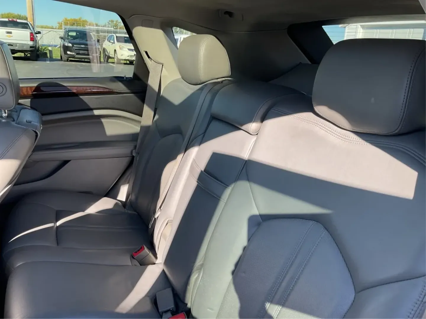 2010 Cadillac SRX Premium Collection AWD (3GYFNFEY7AS) with an 3.0L V6 DOHC 24V engine, 6-Speed Automatic transmission, located at 401 Woodman Dr, Riverside, OH, 45431, (937) 908-9800, 39.760899, -84.123421 - **Elevate Your Driving Experience with the 2010 Cadillac SRX Premium Collection AWD at Advantage Car and Credit - Riverside!**<br /> <br /> Are you searching for a vehicle that seamlessly combines style, comfort, and reliability for your daily adventures? Look no further than this stunning 2010 Cadi - Photo#10