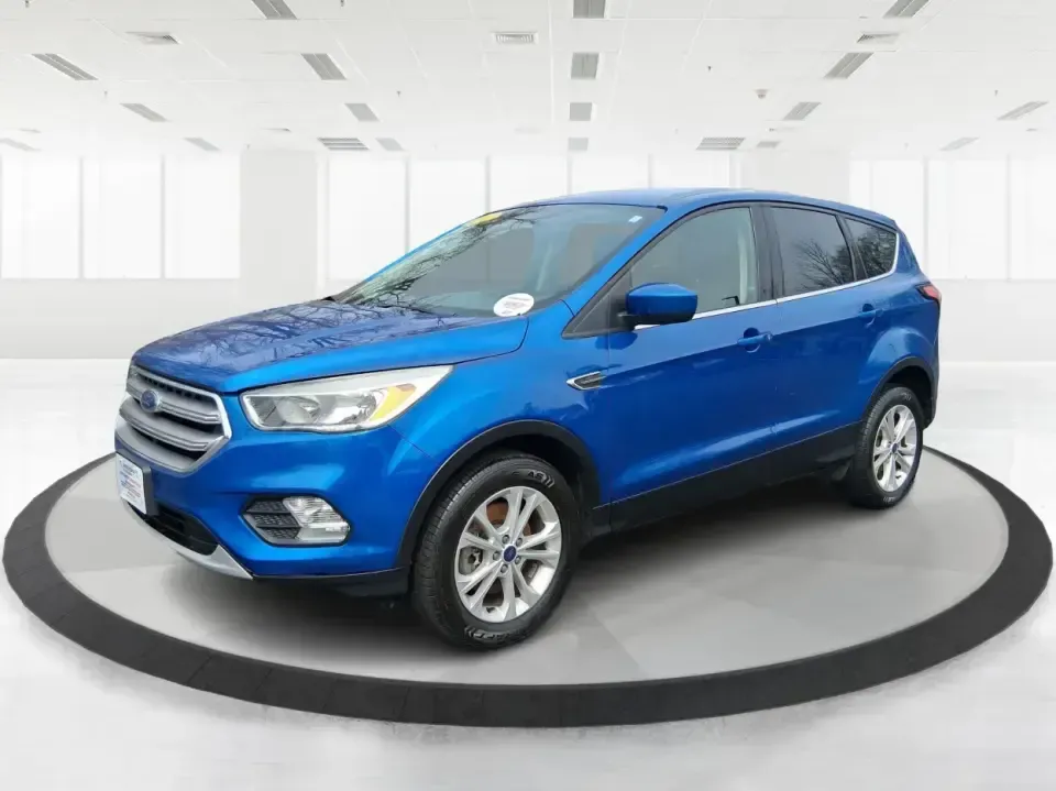 2017 Ford Escape SE 4WD (1FMCU9G93HU) with an 2.0L L4 DOHC 16V engine, 6-Speed Automatic transmission, located at 1099 N County Rd 25A, Troy, OH, 45373, (937) 908-9800, 40.057079, -84.212883 - Discover the ultimate blend of comfort, capability, and style with the 2017 Ford Escape SE 4WD, a perfect companion for families on the go or adventurers seeking their next weekend thrill. With its spacious interior and robust features, this SUV is designed for those who lead an active lifestyle, ma - Photo#8