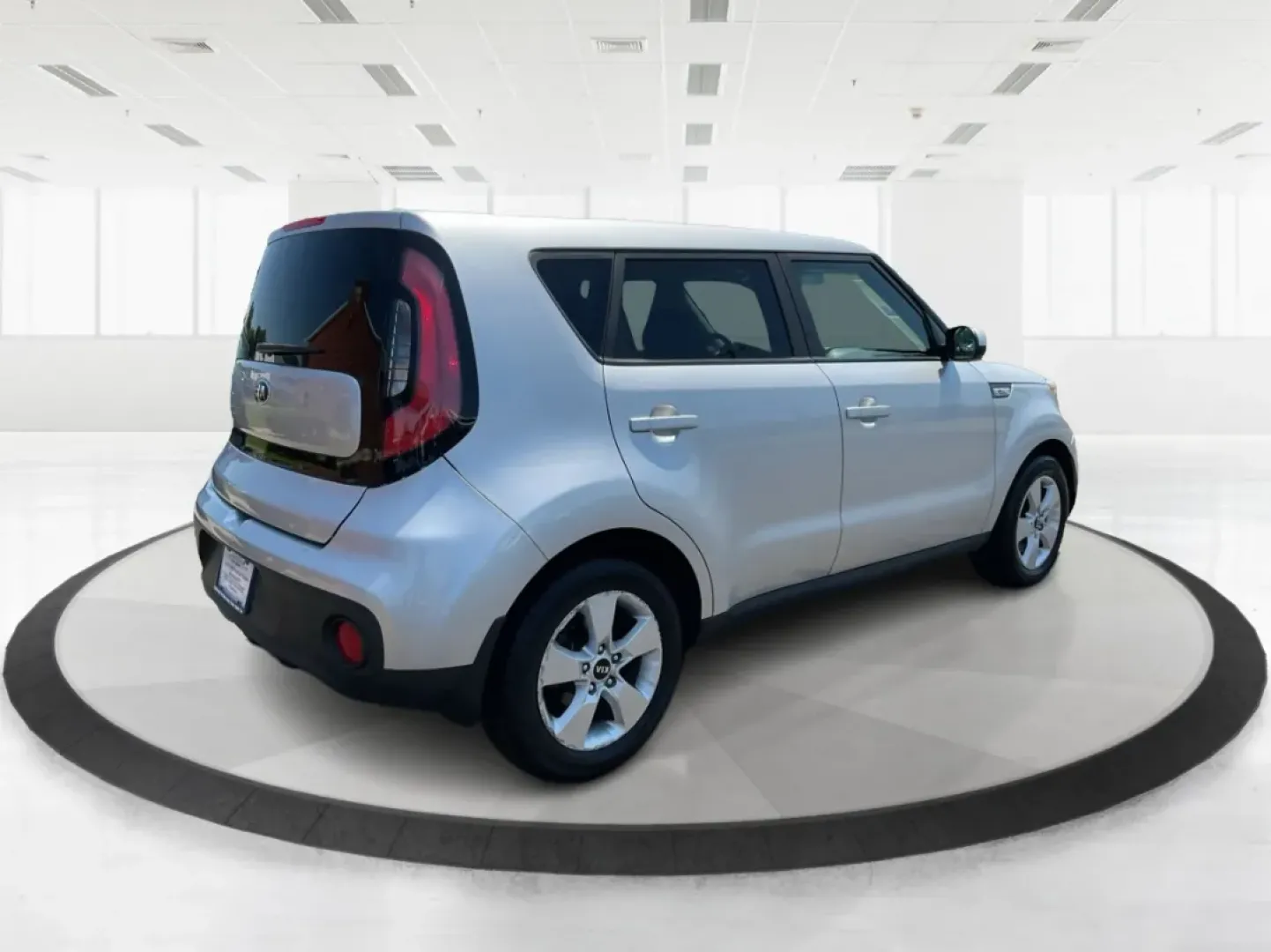 2018 Kia Soul Base 6A (KNDJN2A29J7) with an 1.6L L4 DOHC 16V engine, 6-Speed Automatic transmission, located at 1230 East Main St, Xenia, OH, 45385, (937) 908-9800, 39.688026, -83.910172 - Are you looking for the perfect vehicle to enhance your daily routine or empower your weekend adventures? Look no further! The 2018 Kia Soul Base 6A is here to redefine your driving experience, offering the ideal blend of comfort, style, and versatility. Whether you're commuting to work, shuttling y - Photo#2