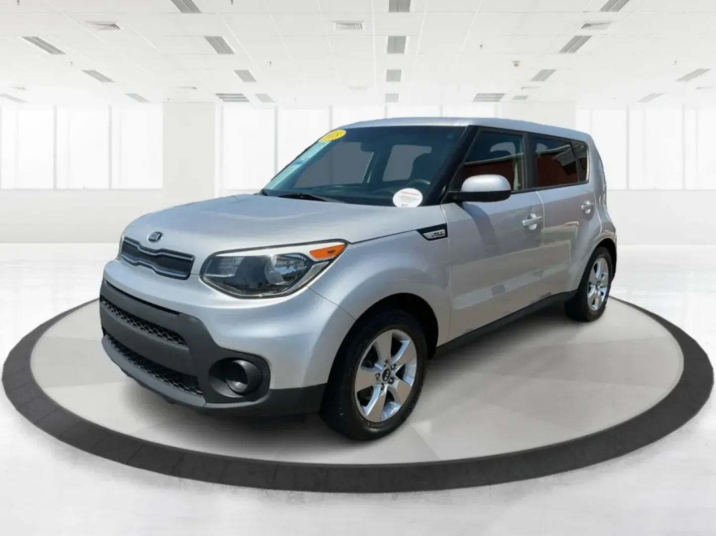2018 Kia Soul Base 6A (KNDJN2A29J7) with an 1.6L L4 DOHC 16V engine, 6-Speed Automatic transmission, located at 1230 East Main St, Xenia, OH, 45385, (937) 908-9800, 39.688026, -83.910172 - Are you looking for the perfect vehicle to enhance your daily routine or empower your weekend adventures? Look no further! The 2018 Kia Soul Base 6A is here to redefine your driving experience, offering the ideal blend of comfort, style, and versatility. Whether you're commuting to work, shuttling y - Photo#8
