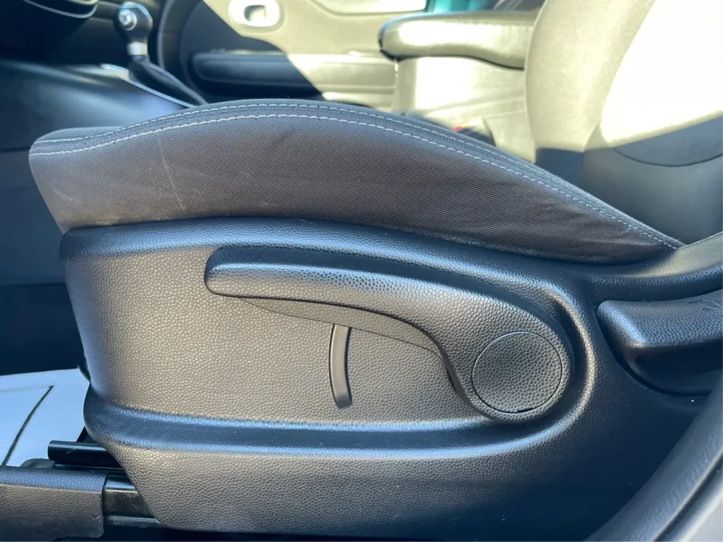 2018 Kia Soul Base 6A (KNDJN2A29J7) with an 1.6L L4 DOHC 16V engine, 6-Speed Automatic transmission, located at 1230 East Main St, Xenia, OH, 45385, (937) 908-9800, 39.688026, -83.910172 - Are you looking for the perfect vehicle to enhance your daily routine or empower your weekend adventures? Look no further! The 2018 Kia Soul Base 6A is here to redefine your driving experience, offering the ideal blend of comfort, style, and versatility. Whether you're commuting to work, shuttling y - Photo#18