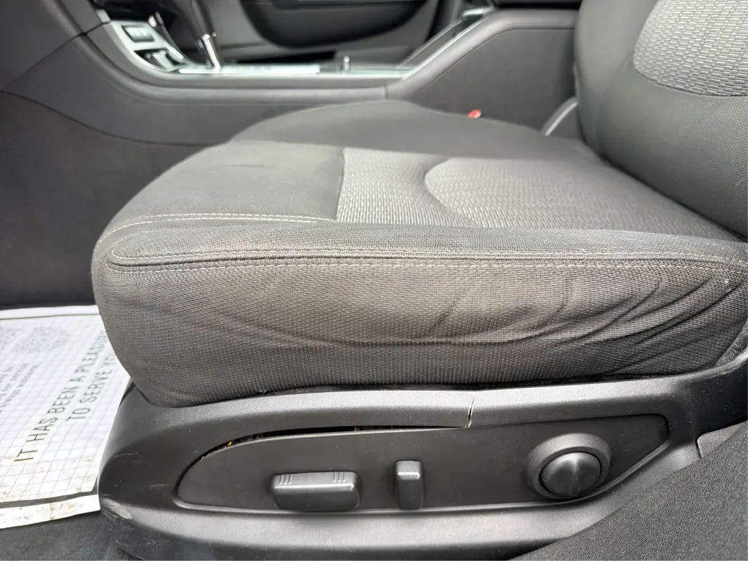 2017 Chevrolet Traverse 1LT AWD (1GNKVGKD7HJ) with an 3.6L V6 DOHC 24V engine, 6-Speed Automatic transmission, located at 8750 N County Rd 25A, Piqua, OH, 45356, (937) 908-9800, 40.164391, -84.232513 - **Discover Your Next Adventure with the 2017 Chevrolet Traverse at Advantage Car and Credit - Fairborn!**<br /> <br /> Are you ready to elevate your family road trips or weekend getaways? The 2017 Chevrolet Traverse, available now at Advantage Car and Credit - Fairborn, is the perfect companion for - Photo#18