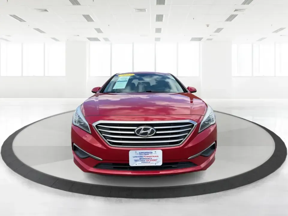 2017 Hyundai Sonata SE (5NPE24AF8HH) with an 2.4L L4 DOHC 16V engine, 7-Speed Automatic transmission, located at 8750 N County Rd 25A, Piqua, OH, 45356, (937) 908-9800, 40.164391, -84.232513 - Ready for a dependable commuter that still looks sharp pulling into work, school pickup, or a weekend dinner in town? This Scarlet Red 2017 Hyundai Sonata SE is a practical, comfortable sedan that fits real-life schedules in Piqua, Ohio-whether you're cruising up N County Rd 25A, heading toward I75 - Photo#7