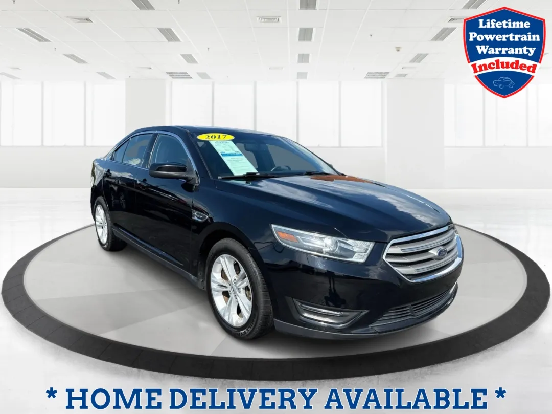 photo of 2017 Ford Taurus SEL