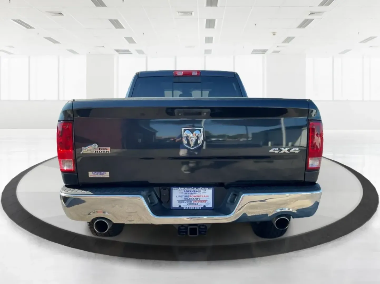 2014 Ram 1500 SLT Quad Cab 4WD (1C6RR7GT7ES) with an 5.7L V8 OHV 16V engine, 8-Speed Automatic transmission, located at 4508 South Dixie Dr, Moraine, OH, 45439, (937) 908-9800, 39.689976, -84.218452 - **Get Ready for Adventure with the 2014 Ram 1500 SLT Quad Cab 4WD!**<br /> <br /> Are you searching for the perfect blend of power, comfort, and utility in your next vehicle? The 2014 Ram 1500 SLT Quad Cab 4WD is designed for those who lead an active lifestyle-whether you're hauling gear for a weeke - Photo#3