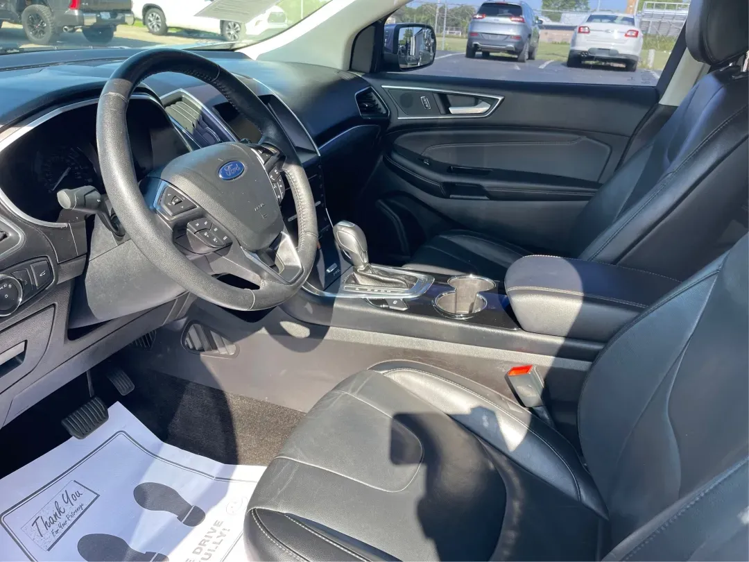 2017 Ford Edge Titanium (2FMPK3K98HB) with an Other engine, located at 1230 East Main St, Xenia, OH, 45385, (937) 908-9800, 39.688026, -83.910172 - **Embrace the Road with the 2017 Ford Edge Titanium at Advantage Car and Credit!**<br /> <br /> Are you searching for the perfect vehicle to elevate your family adventures, accommodate your daily commute, or tackle weekend getaways? Look no further than this stunning 2017 Ford Edge Titanium, now ava - Photo#9