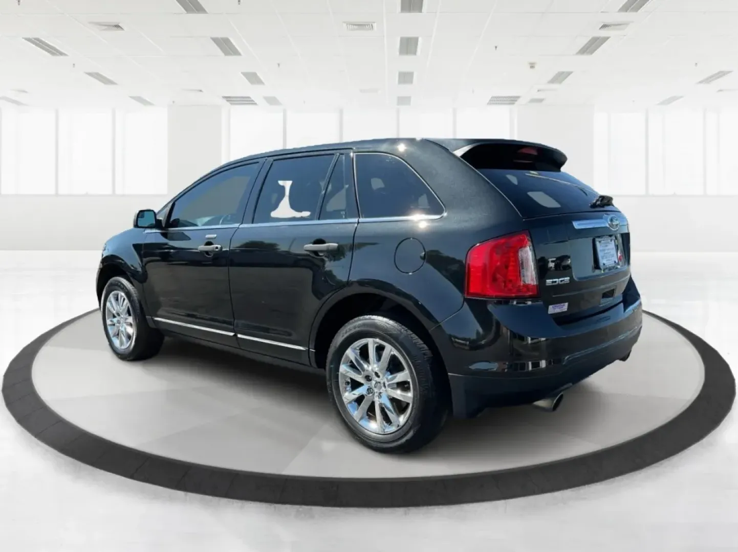 2013 Ford Edge Limited (2FMDK3KC7DB) with an 3.5L V6 DOHC 24V engine, 6-Speed Automatic transmission, located at 1951 S Dayton Lakeview Rd., New Carlisle, OH, 45344, (937) 908-9800, 39.890999, -84.050255 - Are you ready to elevate your driving experience while enjoying the comfort and versatility of an SUV? Look no further than this stunning 2013 Ford Edge Limited, available now at Advantage Car and Credit in Xenia, OH. Perfect for growing families or anyone seeking a reliable vehicle for daily commut - Photo#4