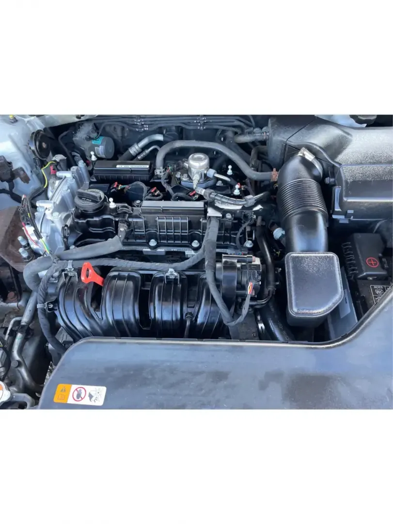 2015 Hyundai Sonata SE (5NPE24AFXFH) with an 2.4L L4 DOHC 16V engine, 7-Speed Automatic transmission, located at 1951 S Dayton Lakeview Rd., New Carlisle, OH, 45344, (937) 908-9800, 39.890999, -84.050255 - 2015 Hyundai Sonata SE - Photo#11