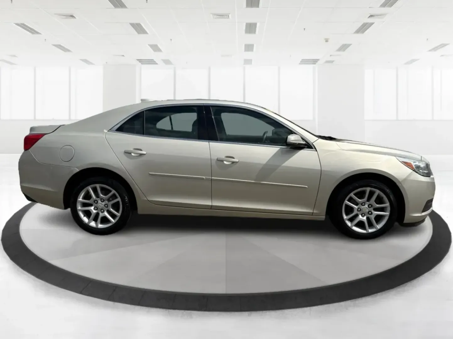 2015 Chevrolet Malibu 1LT (1G11C5SL5FF) with an ECOTEC 2.5L I-4 gasoline direct injection engine, 6-Speed Automatic transmission, located at 1951 S Dayton Lakeview Rd., New Carlisle, OH, 45344, (937) 908-9800, 39.890999, -84.050255 - Are you in the market for a reliable sedan that's perfect for daily commutes and weekend getaways alike? Look no further than this stunning 2015 Chevrolet Malibu 1LT, available now at Advantage Car and Credit in Fairborn, OH. This vehicle is not just a car; it's a lifestyle upgrade designed for budg - Photo#1