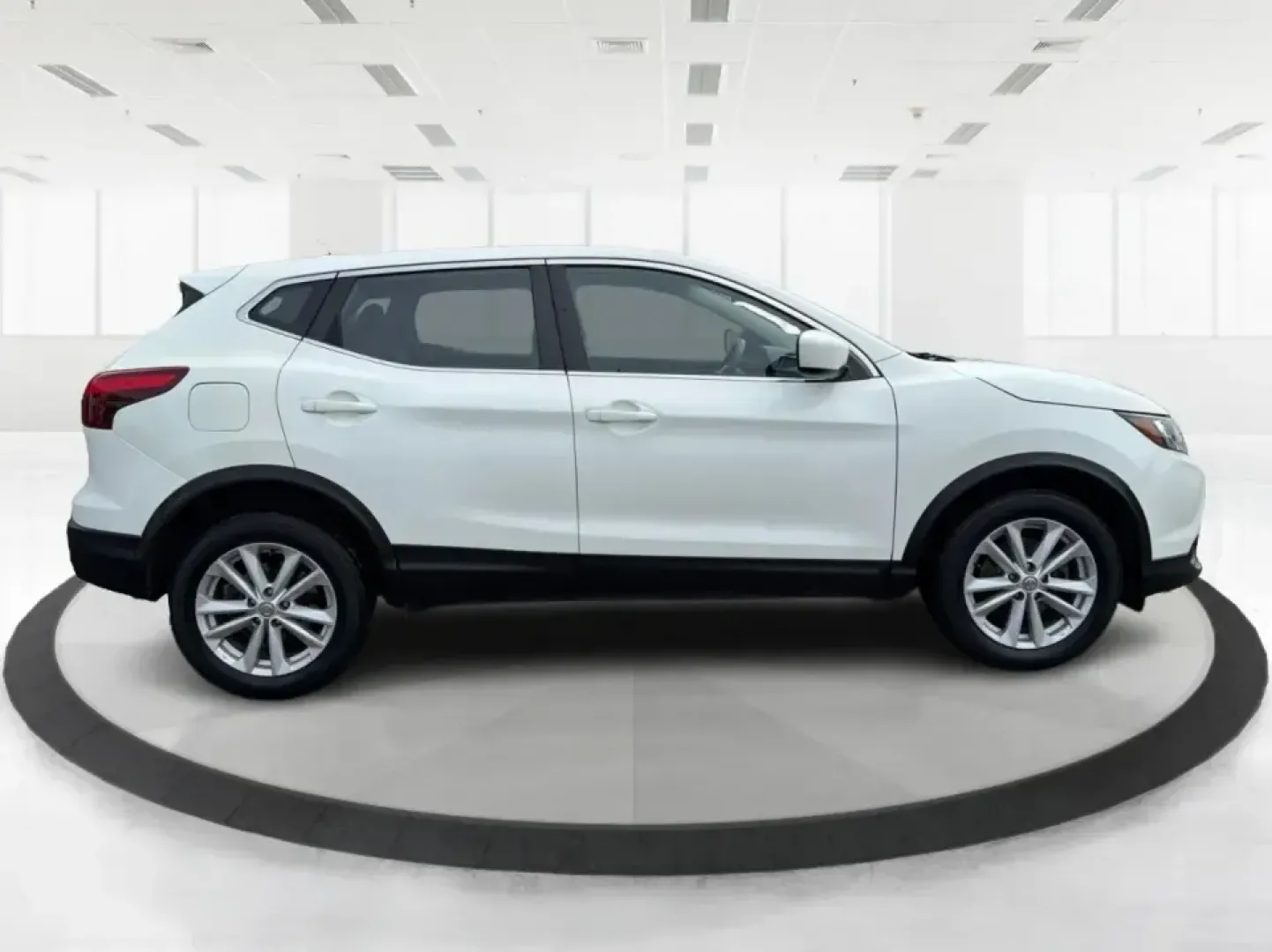 2018 Nissan Rogue S (JN1BJ1CRXJW) with an 2L I-4 gasoline direct injection engine, CVT transmission, located at 1099 N County Rd 25A, Troy, OH, 45373, (937) 908-9800, 40.057079, -84.212883 - Pack up the kids, load the groceries, or point the hood toward a weekend getaway-this 2018 Nissan Rogue S in Glacier White is the kind of everyday SUV that fits real life in Troy. With a comfortable cabin, practical cargo space, and confidence-inspiring AWD capability, it's ideal for long commutes, - Photo#1