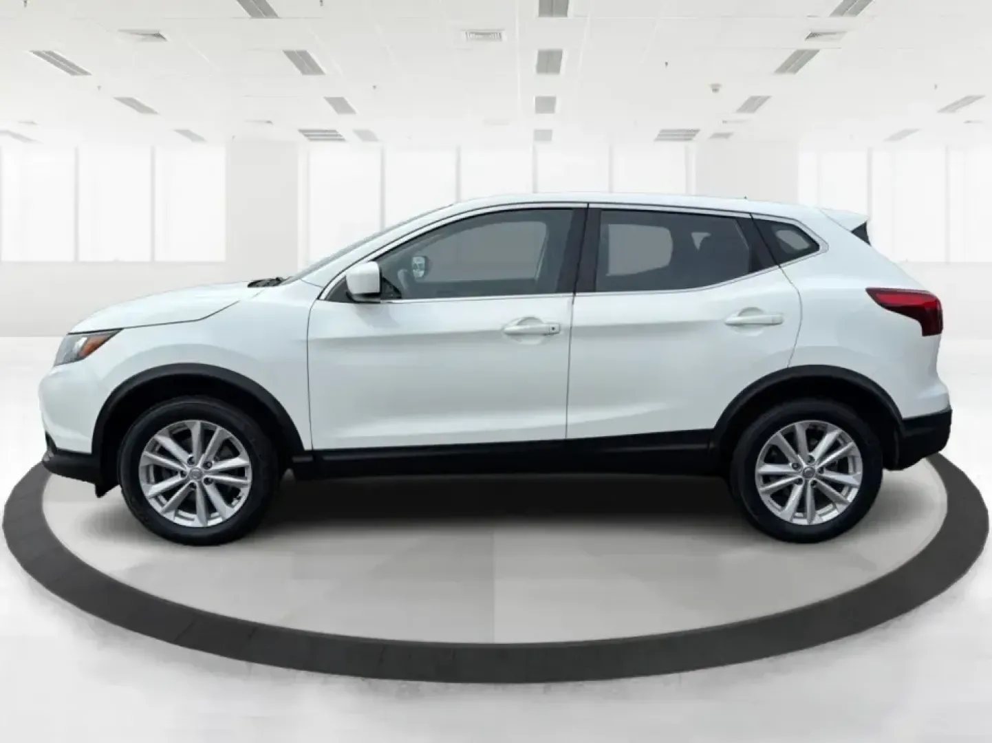 2018 Nissan Rogue S (JN1BJ1CRXJW) with an 2L I-4 gasoline direct injection engine, CVT transmission, located at 1099 N County Rd 25A, Troy, OH, 45373, (937) 908-9800, 40.057079, -84.212883 - Pack up the kids, load the groceries, or point the hood toward a weekend getaway-this 2018 Nissan Rogue S in Glacier White is the kind of everyday SUV that fits real life in Troy. With a comfortable cabin, practical cargo space, and confidence-inspiring AWD capability, it's ideal for long commutes, - Photo#5