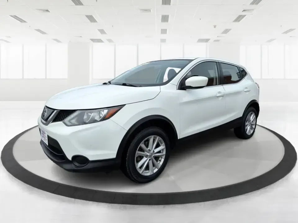 2018 Nissan Rogue S (JN1BJ1CRXJW) with an 2L I-4 gasoline direct injection engine, CVT transmission, located at 1099 N County Rd 25A, Troy, OH, 45373, (937) 908-9800, 40.057079, -84.212883 - Pack up the kids, load the groceries, or point the hood toward a weekend getaway-this 2018 Nissan Rogue S in Glacier White is the kind of everyday SUV that fits real life in Troy. With a comfortable cabin, practical cargo space, and confidence-inspiring AWD capability, it's ideal for long commutes, - Photo#8