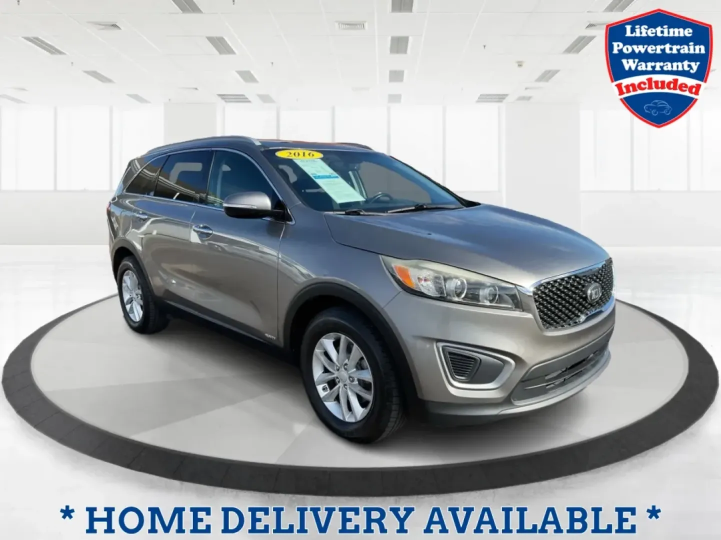 2016 Kia Sorento 2.4L LX (5XYPGDA32GG) with an 2.4L I-4 gasoline direct injection engine, located at 1099 N County Rd 25A, Troy, OH, 45373, (937) 908-9800, 40.057079, -84.212883 - Are you ready to elevate your family adventures while keeping comfort and versatility at the forefront? Look no further than this stunning 2016 Kia Sorento LX, now available at Advantage Car and Credit - Troy. Nestled in the heart of Troy, OH, at 1099 N County Rd 25A, our Buy Here Pay Here dealershi - Photo#0