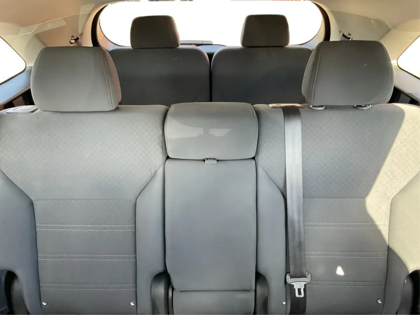 2016 Kia Sorento 2.4L LX (5XYPGDA32GG) with an 2.4L I-4 gasoline direct injection engine, located at 1099 N County Rd 25A, Troy, OH, 45373, (937) 908-9800, 40.057079, -84.212883 - Are you ready to elevate your family adventures while keeping comfort and versatility at the forefront? Look no further than this stunning 2016 Kia Sorento LX, now available at Advantage Car and Credit - Troy. Nestled in the heart of Troy, OH, at 1099 N County Rd 25A, our Buy Here Pay Here dealershi - Photo#14