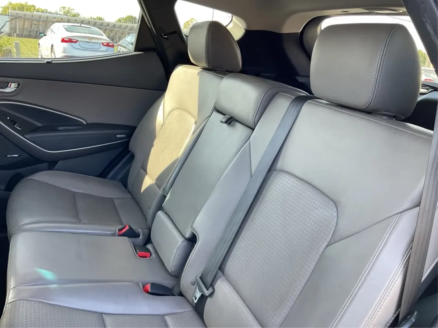 2013 Hyundai Santa Fe Sport (5XYZU3LB9DG) with an Theta II 2.4L I-4 gasoline direct injection engine, located at 4508 South Dixie Dr, Moraine, OH, 45439, (937) 908-9800, 39.689976, -84.218452 - **Adventure Awaits with the 2013 Hyundai Santa Fe Sport at Advantage Car and Credit Moraine!**<br /> <br /> Are you looking for a versatile SUV that can handle all of life's adventures? Whether you're carting the family to soccer practice, going on weekend camping trips, or commuting to work every - Photo#10