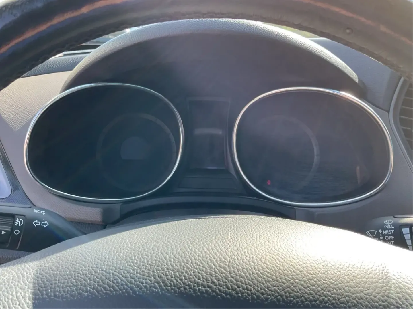 2013 Hyundai Santa Fe Sport (5XYZU3LB9DG) with an Theta II 2.4L I-4 gasoline direct injection engine, located at 4508 South Dixie Dr, Moraine, OH, 45439, (937) 908-9800, 39.689976, -84.218452 - **Adventure Awaits with the 2013 Hyundai Santa Fe Sport at Advantage Car and Credit Moraine!**<br /> <br /> Are you looking for a versatile SUV that can handle all of life's adventures? Whether you're carting the family to soccer practice, going on weekend camping trips, or commuting to work every - Photo#14