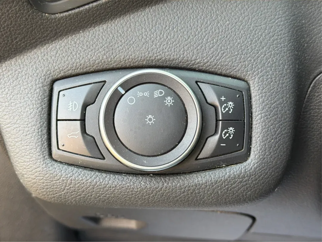 2017 Ford Escape SE FWD (1FMCU0GD6HU) with an 1.5L L4 DOHC 16V engine, 6-Speed Automatic transmission, located at 880 E. National Road, Vandalia, OH, 45377, (937) 908-9800, 39.891918, -84.183594 - **Explore the Open Road in This 2017 Ford Escape SE Perfect for Your Active Lifestyle!**<br /> <br /> Are you searching for a versatile and stylish SUV that perfectly fits your on-the-go lifestyle? Look no further! The 2017 Ford Escape SE is ideal for families, commuters, or anyone who loves weeken - Photo#17