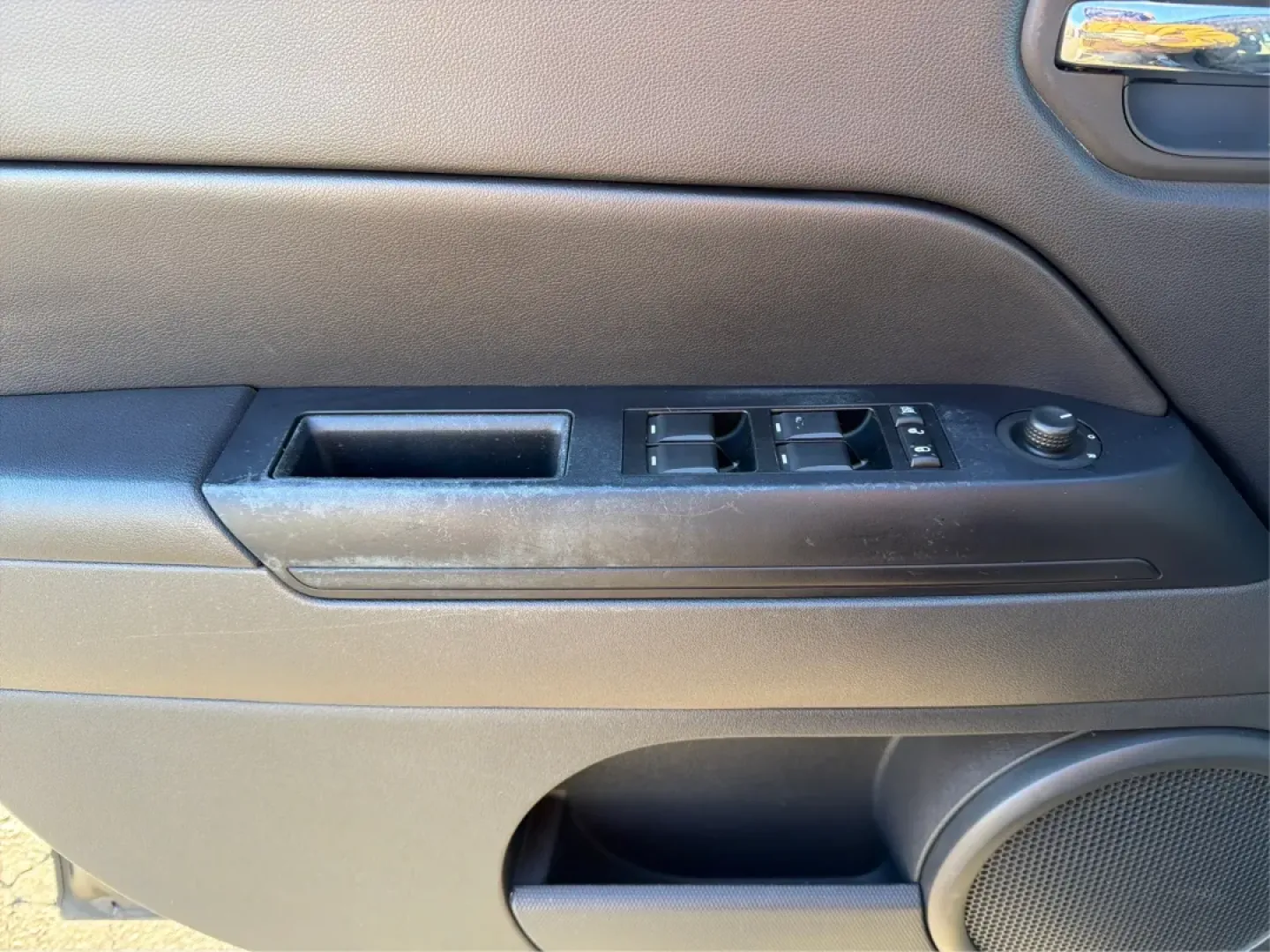 2012 Jeep Patriot Latitude (1C4NJRFB1CD) with an 2.4L I-4 DOHC engine, located at 1099 N County Rd 25A, Troy, OH, 45373, (937) 908-9800, 40.057079, -84.212883 - Experience the thrill of adventure with the 2012 Jeep Patriot Latitude, now available at Advantage Car and Credit in Troy, OH! Perfect for weekend getaways or daily commutes, this versatile SUV is designed to meet the needs of both adventure-seekers and budget-conscious buyers alike. With its rugged - Photo#17